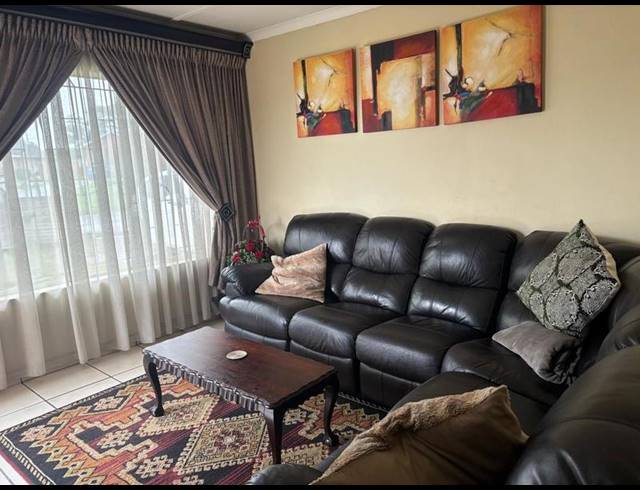 2 BEDROOM PROPERTY TO RENT IN FILLAN PARK